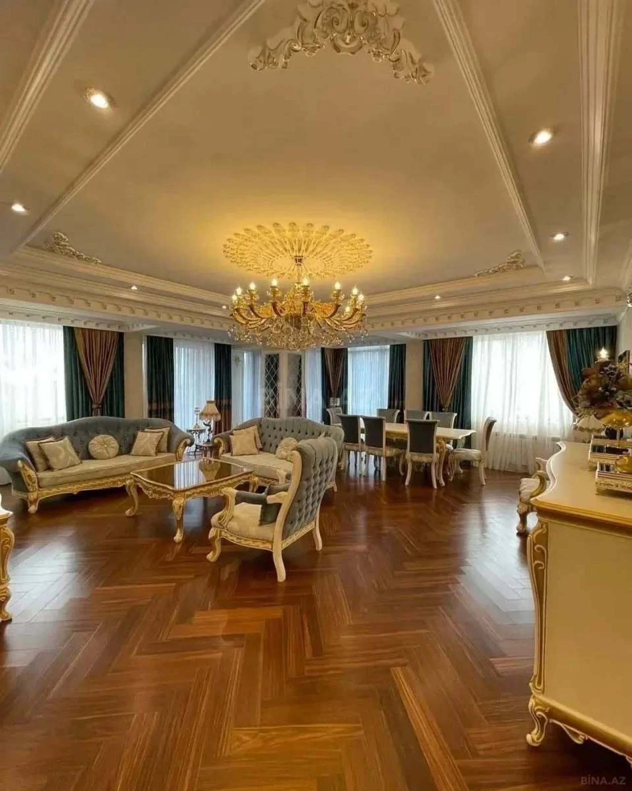 Kirayə verilir 3 otaqlı mənzil 160 m²