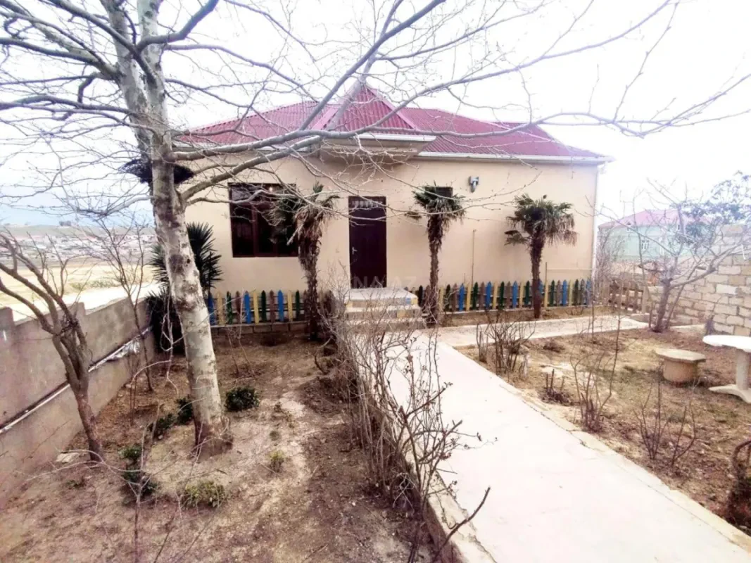 Satılır 6 otaqlı həyət evi 170 m²