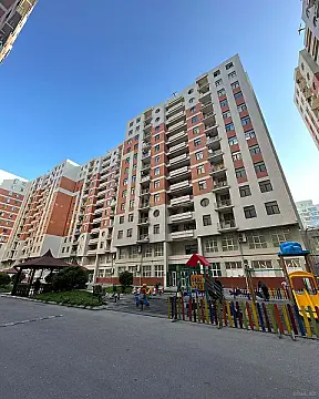 Satılır 4 otaqlı mənzil 145 m² — Bakı 4 otaq 145.00 m²