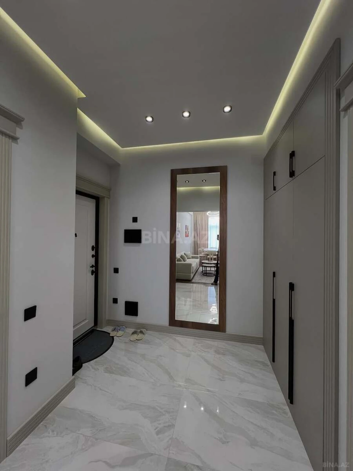 Satılır 3 otaqlı mənzil 77 m²