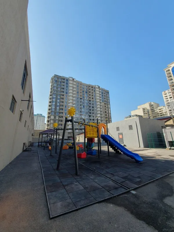 Satılır 3 otaqlı mənzil 77 m²