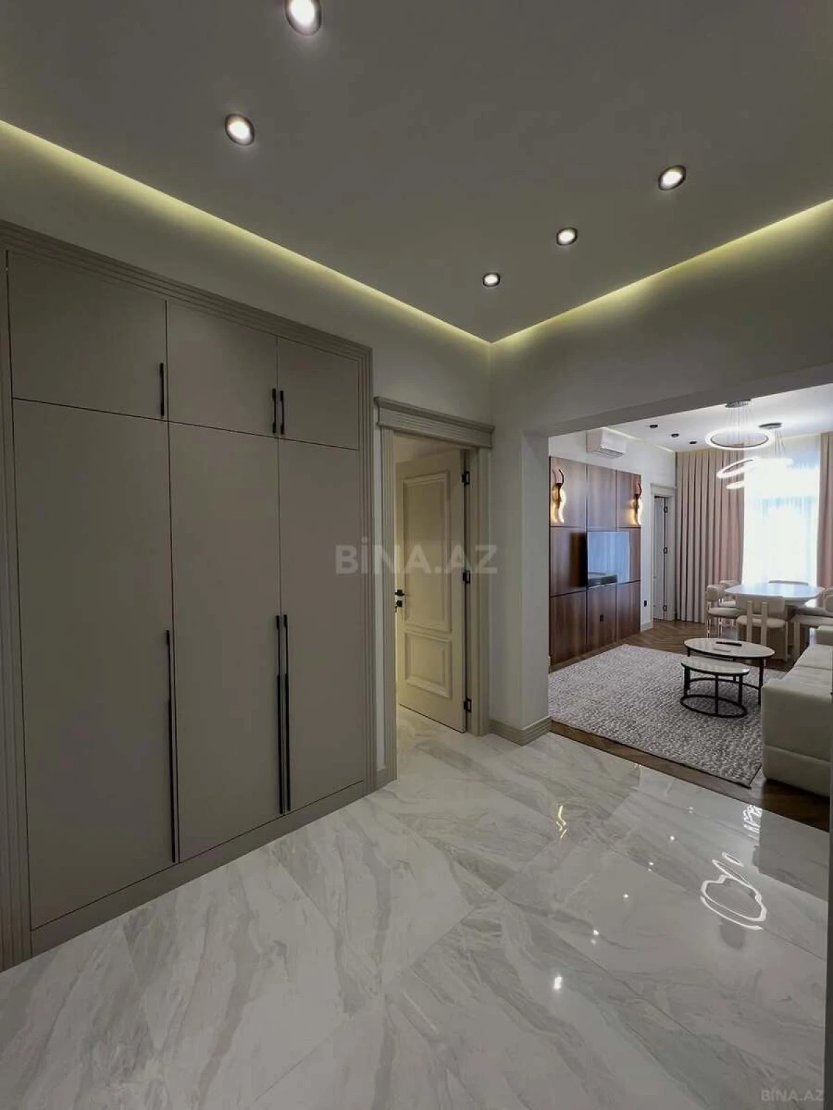 Satılır 3 otaqlı mənzil 77 m²