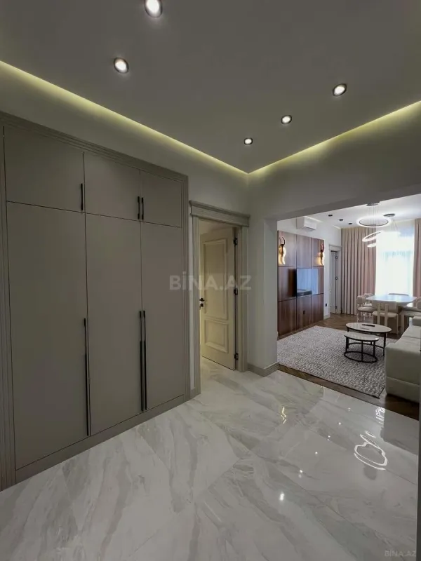 Satılır 3 otaqlı mənzil 77 m²