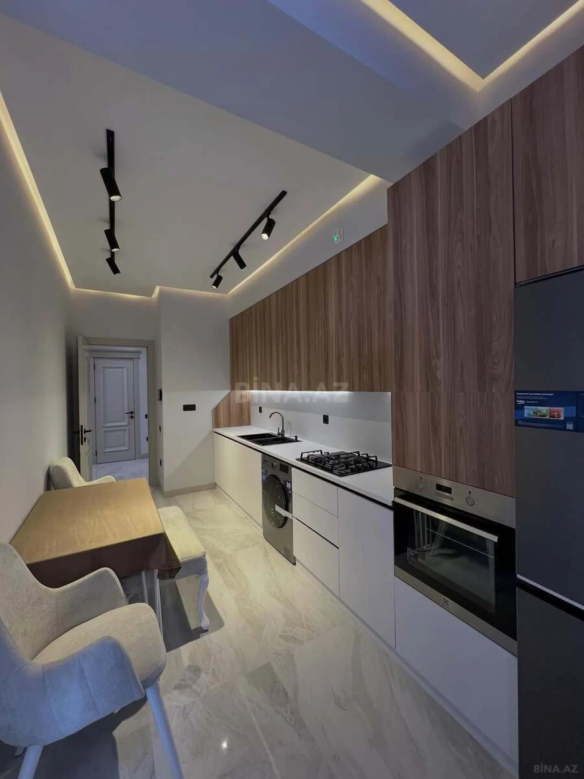 Satılır 3 otaqlı mənzil 77 m²