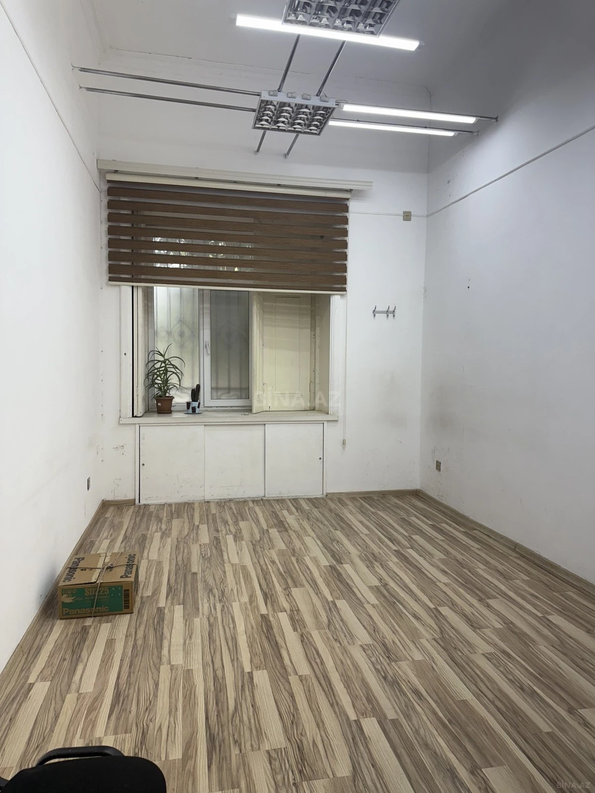 Satılır 4 otaqlı mənzil 110 m²