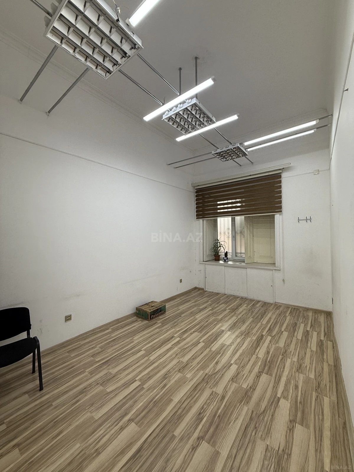Satılır 4 otaqlı mənzil 110 m²