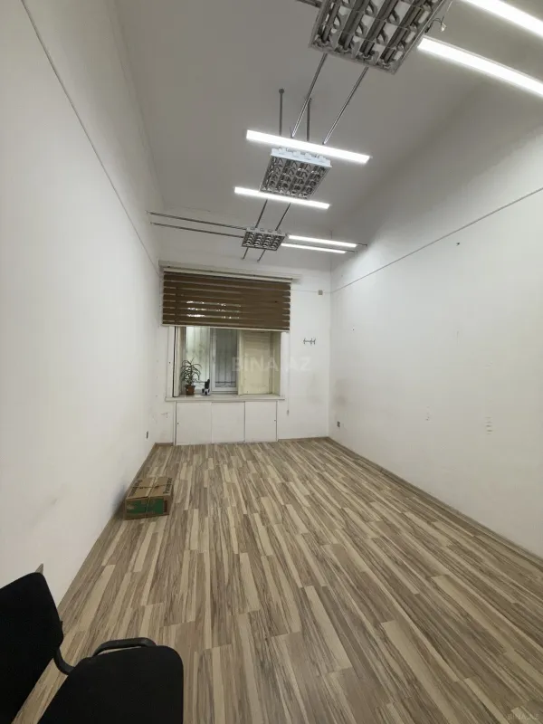 Satılır 4 otaqlı mənzil 110 m²