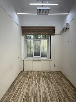 Satılır 4 otaqlı mənzil 110 m²
