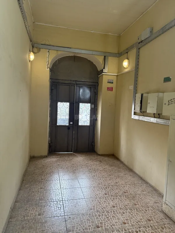 Satılır 4 otaqlı mənzil 110 m²