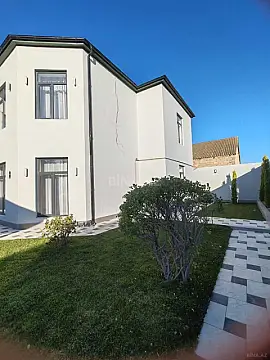 Satılır 7 otaqlı həyət evi 350 m²