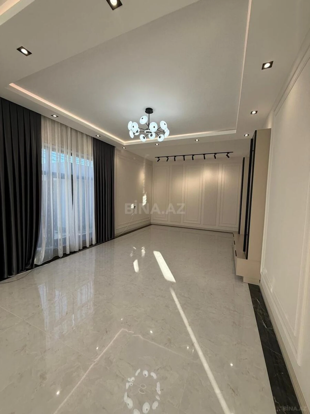 Satılır 7 otaqlı həyət evi 350 m²