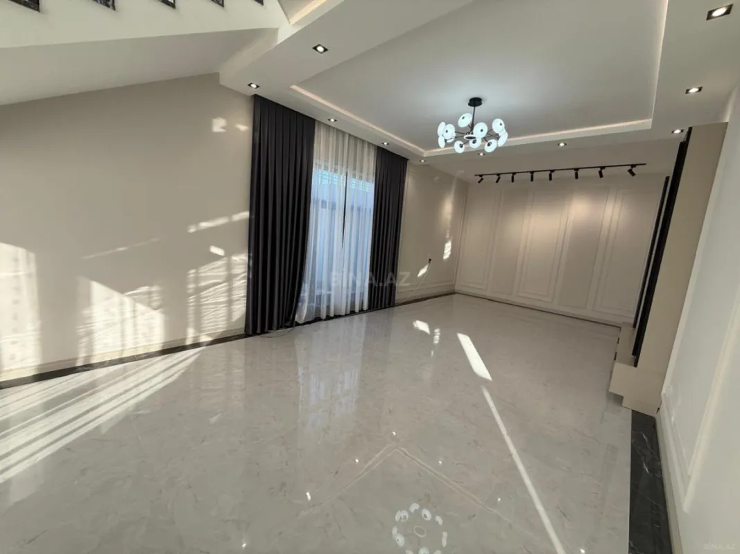 Satılır 7 otaqlı həyət evi 350 m²