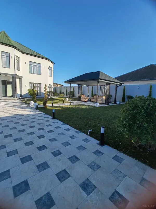Satılır 7 otaqlı həyət evi 350 m²