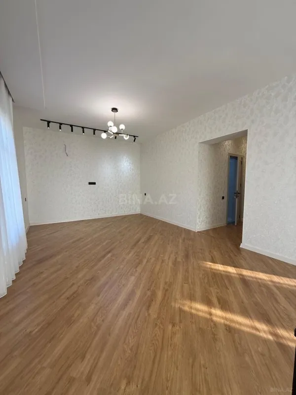 Satılır 7 otaqlı həyət evi 350 m²