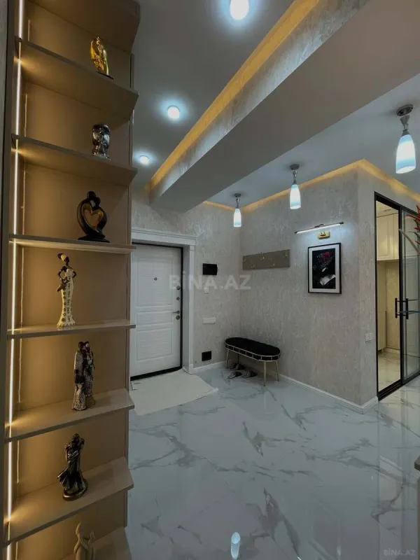 Kirayə verilir 3 otaqlı mənzil 130 m²
