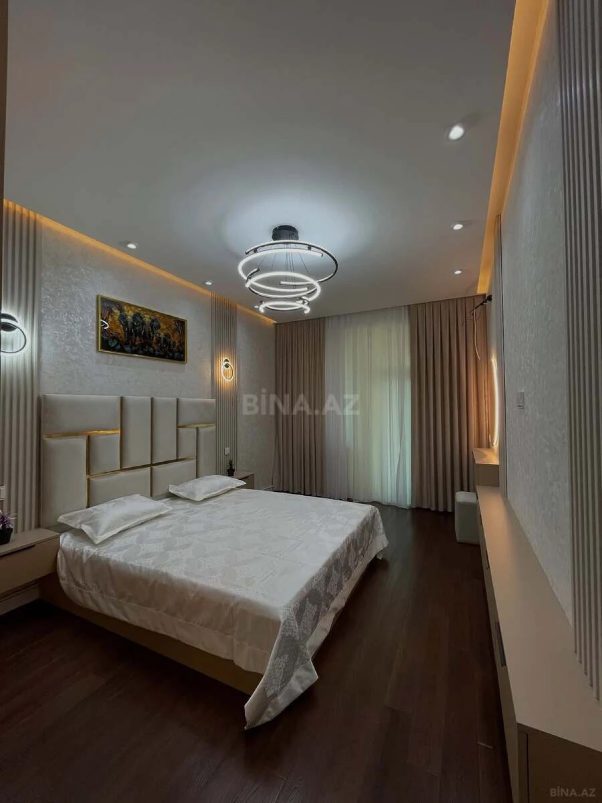 Kirayə verilir 3 otaqlı mənzil 130 m²