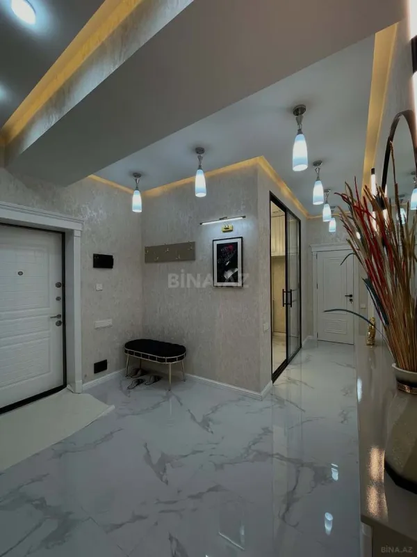 Kirayə verilir 3 otaqlı mənzil 130 m²