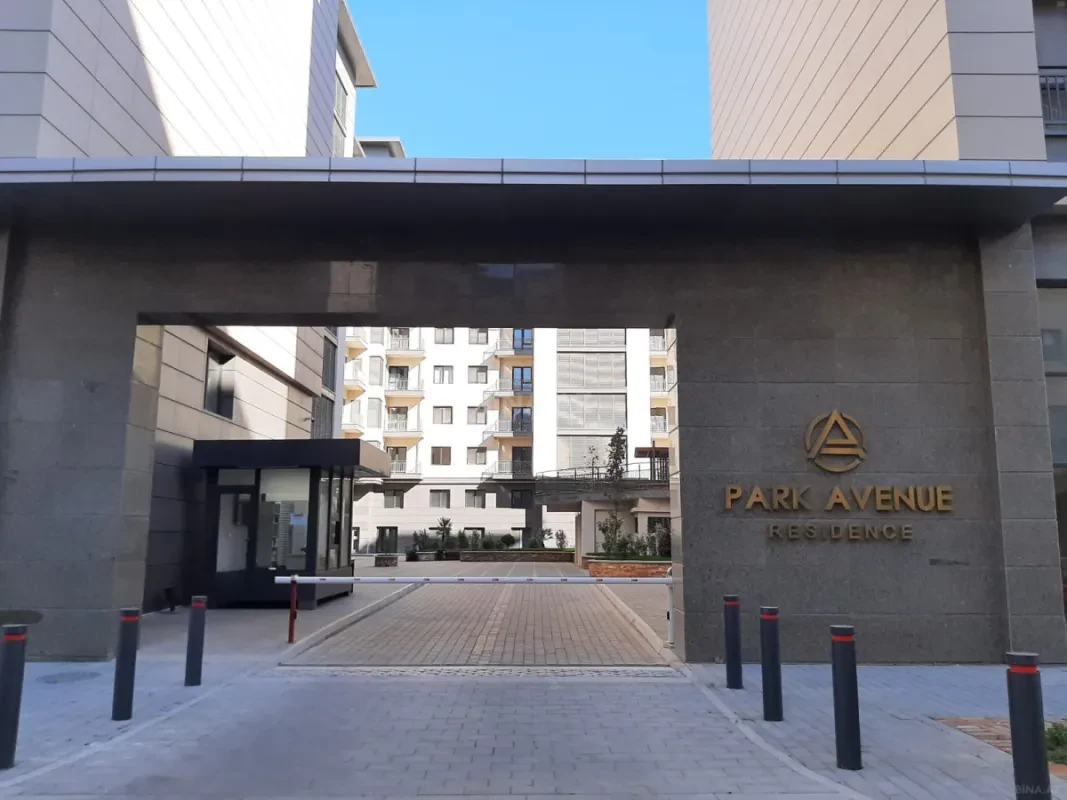 Kirayə verilir 3 otaqlı mənzil 140 m²