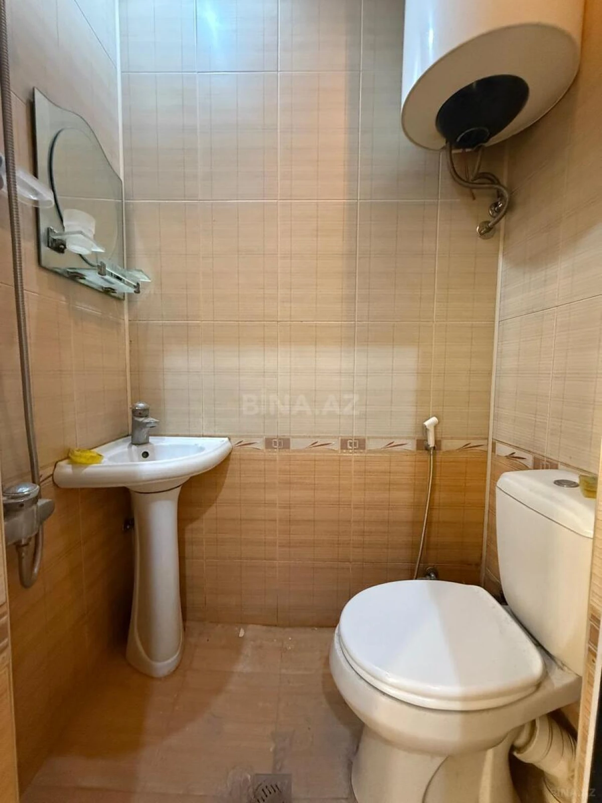 Satılır 1 otaqlı mənzil 18 m²
