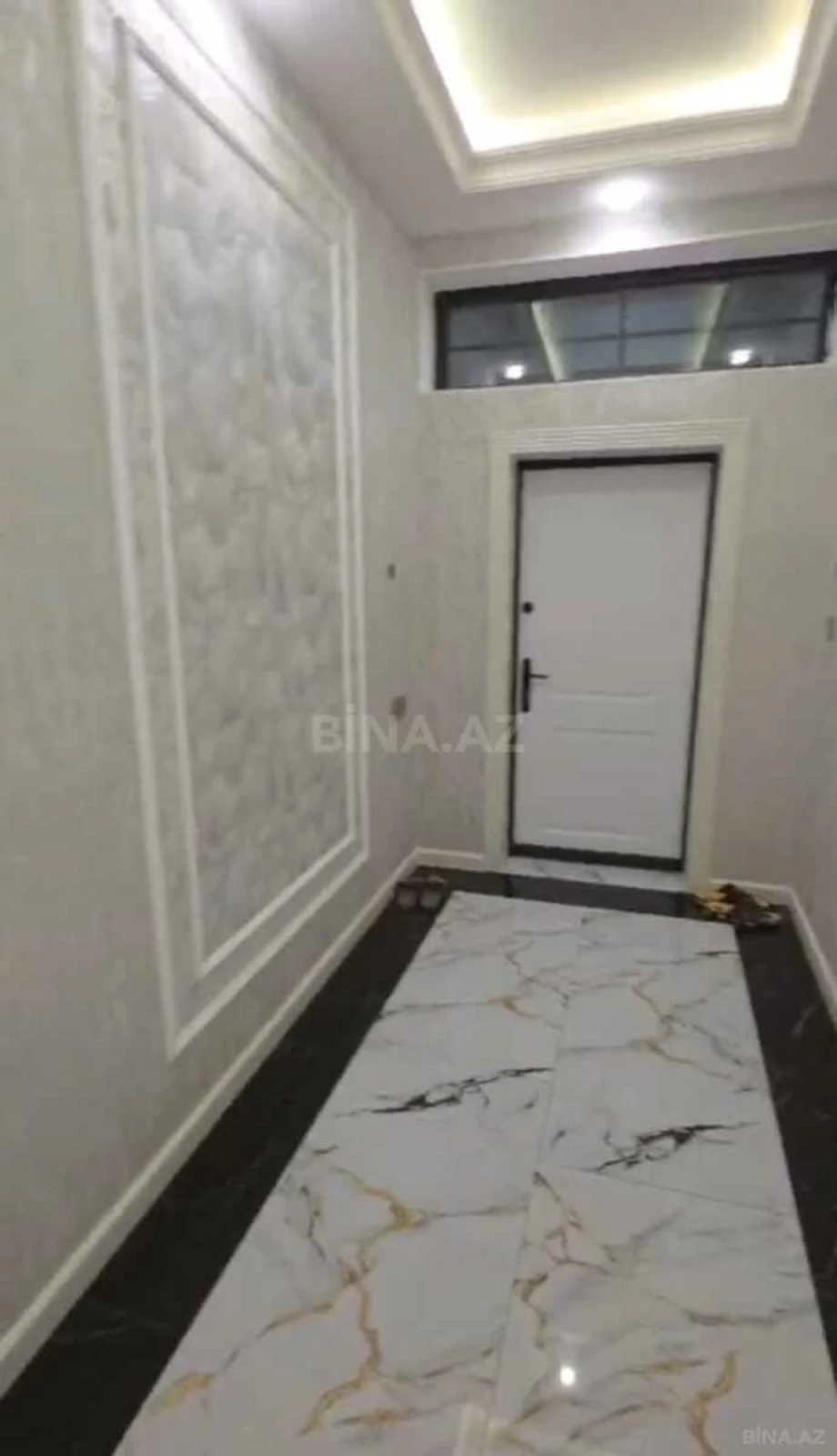 Satılır 6 otaqlı həyət evi 300 m²