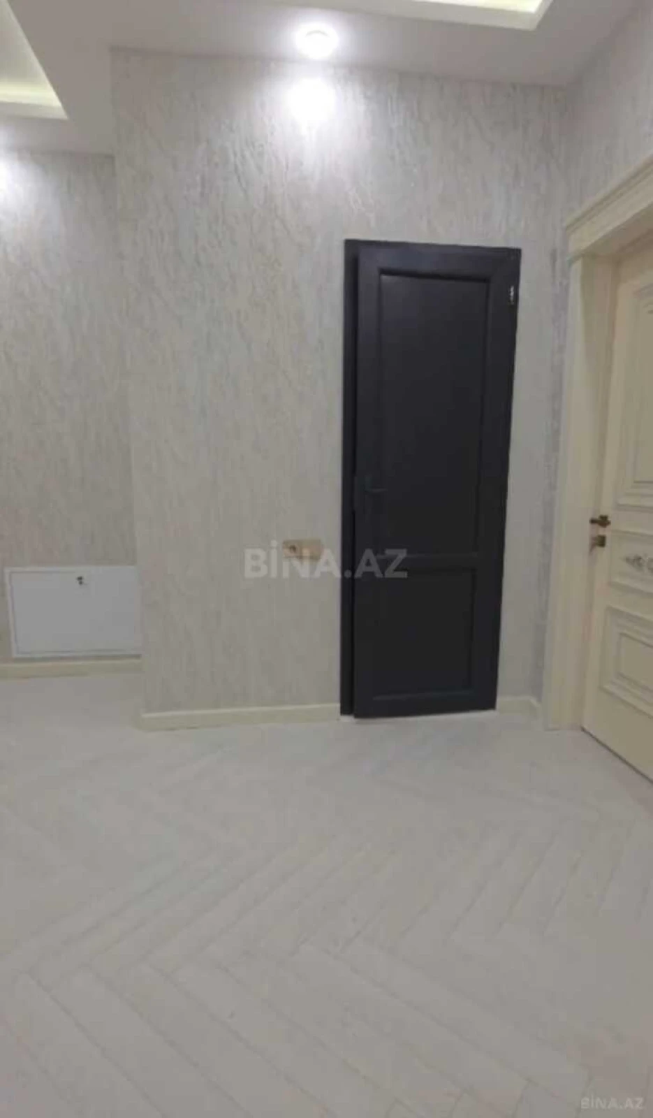 Satılır 6 otaqlı həyət evi 300 m²