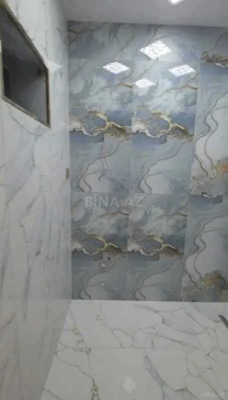 Satılır 6 otaqlı həyət evi 300 m²