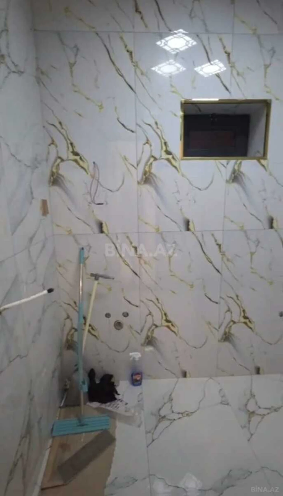 Satılır 6 otaqlı həyət evi 300 m²