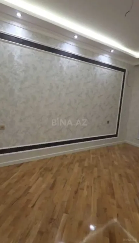 Satılır 6 otaqlı həyət evi 300 m²
