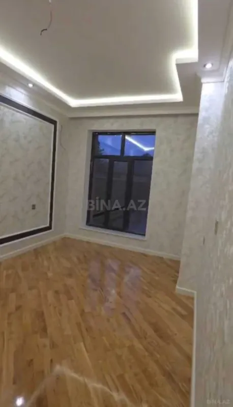 Satılır 6 otaqlı həyət evi 300 m²