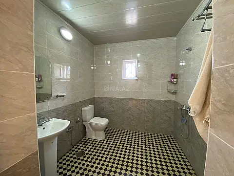 Satılır 5 otaqlı həyət evi 130 m²