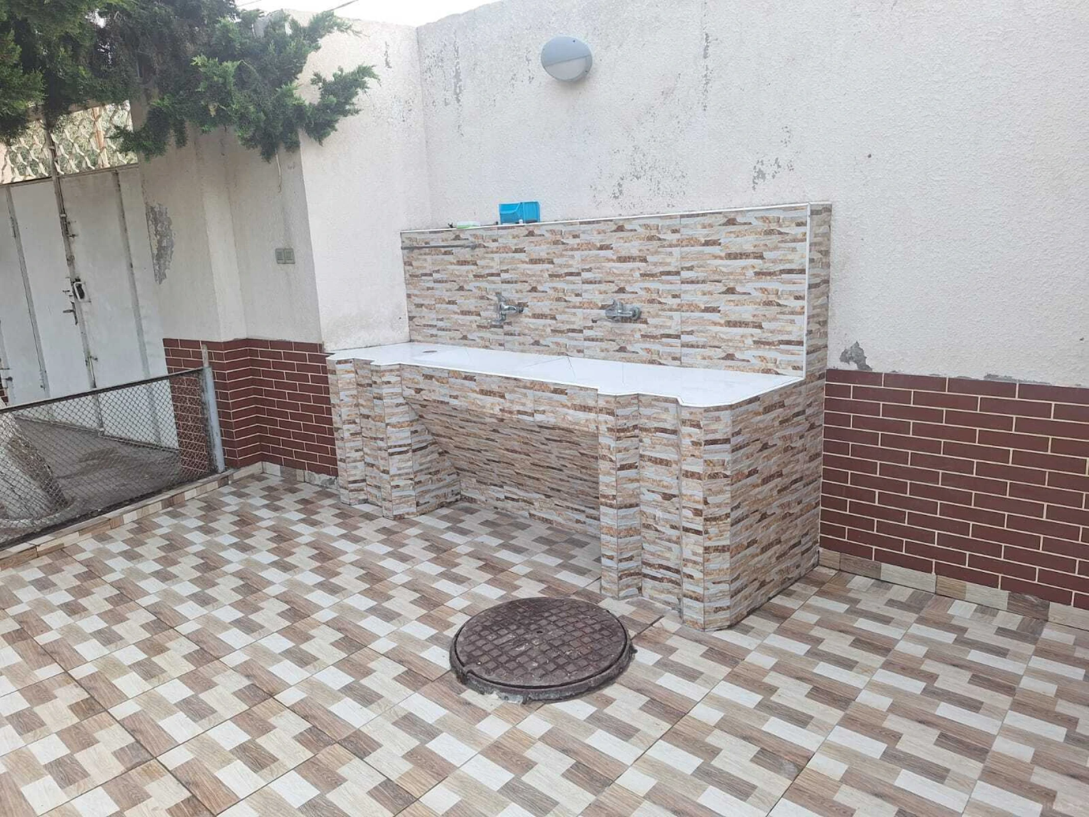 Satılır 5 otaqlı həyət evi 130 m²