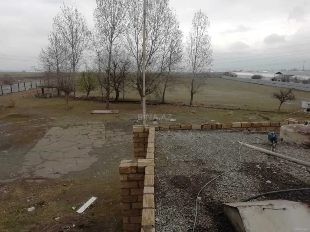 Satılır obyekt 1100 m²
