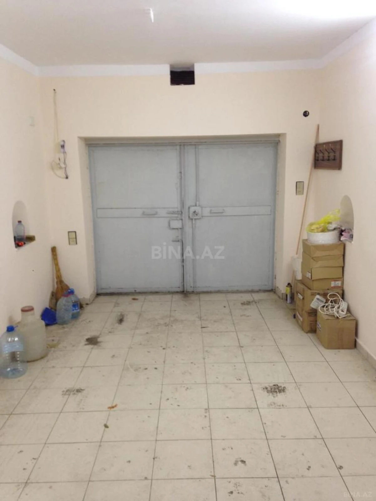 Kirayə verilir qaraj 18 m²