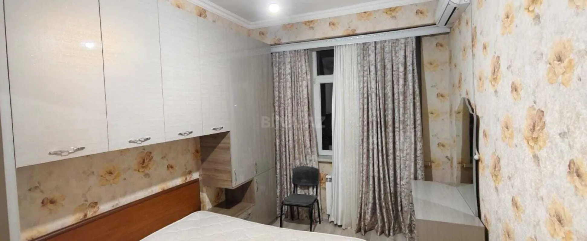 Kirayə verilir 2 otaqlı mənzil 65 m²