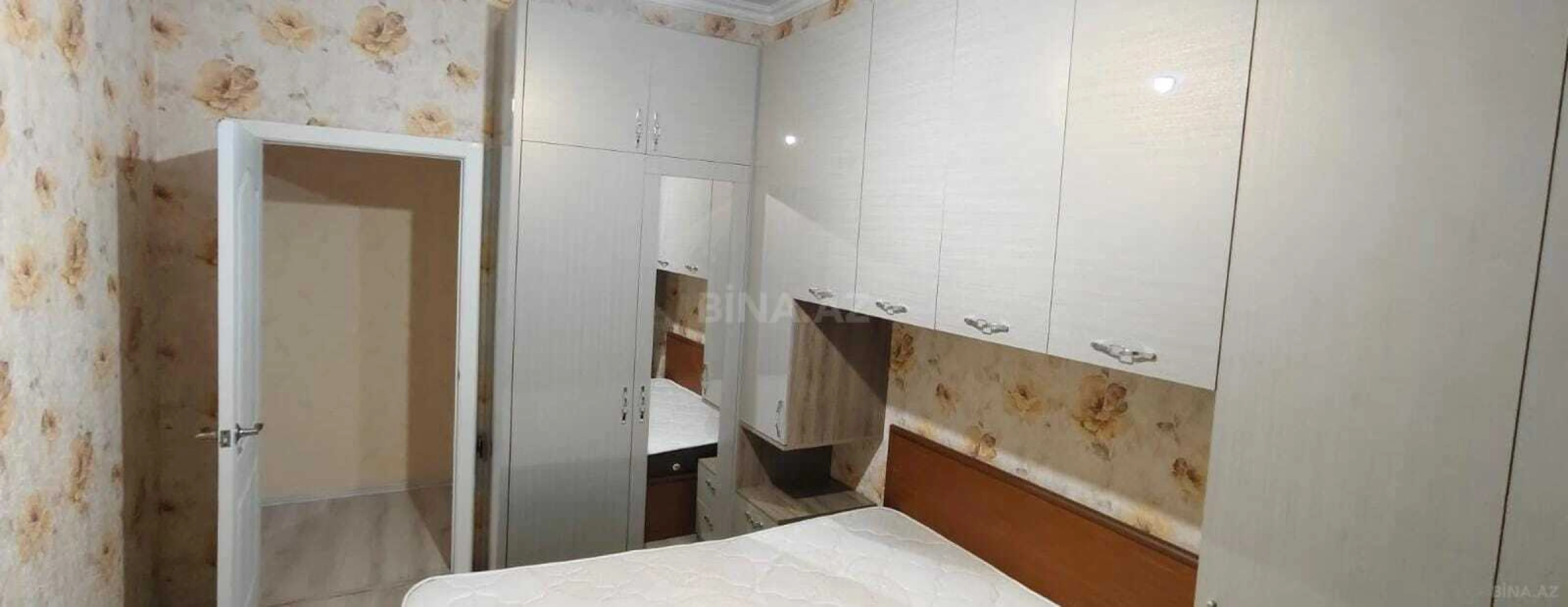 Kirayə verilir 2 otaqlı mənzil 65 m²