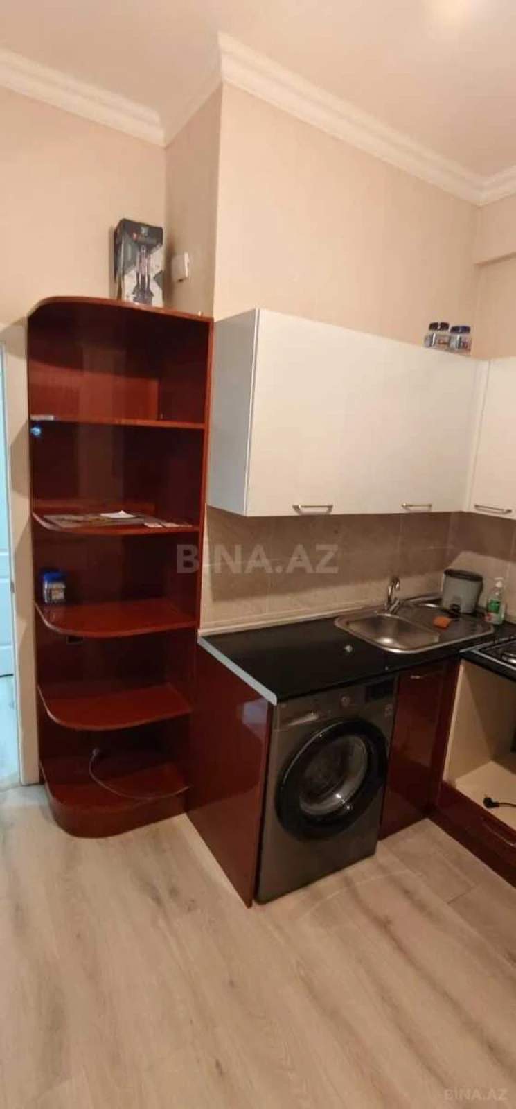 Kirayə verilir 2 otaqlı mənzil 65 m²