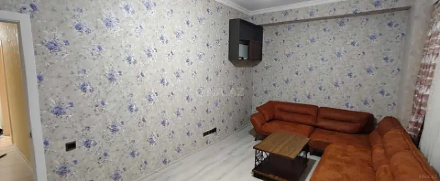 Kirayə verilir 2 otaqlı mənzil 65 m²