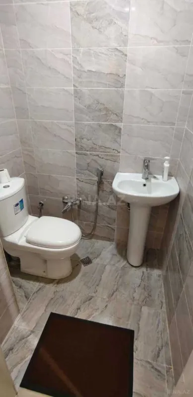 Kirayə verilir 2 otaqlı mənzil 65 m²