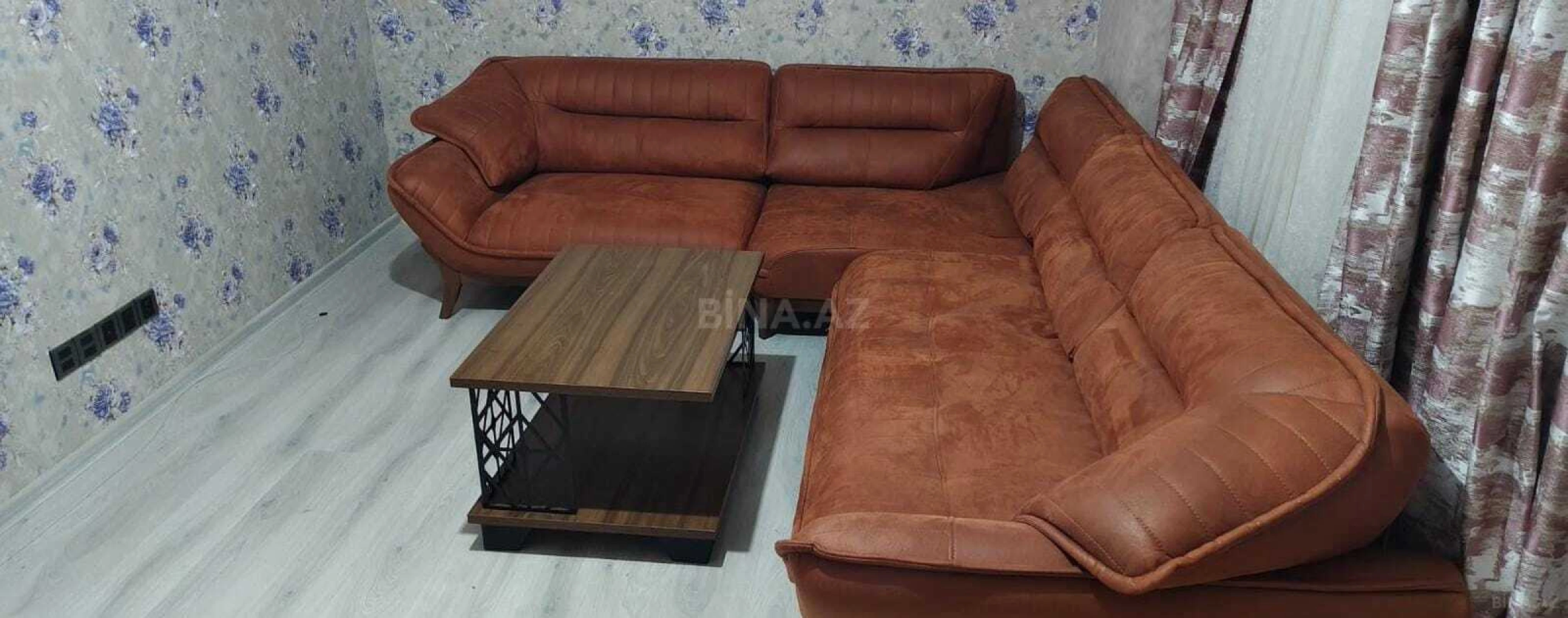 Kirayə verilir 2 otaqlı mənzil 65 m²
