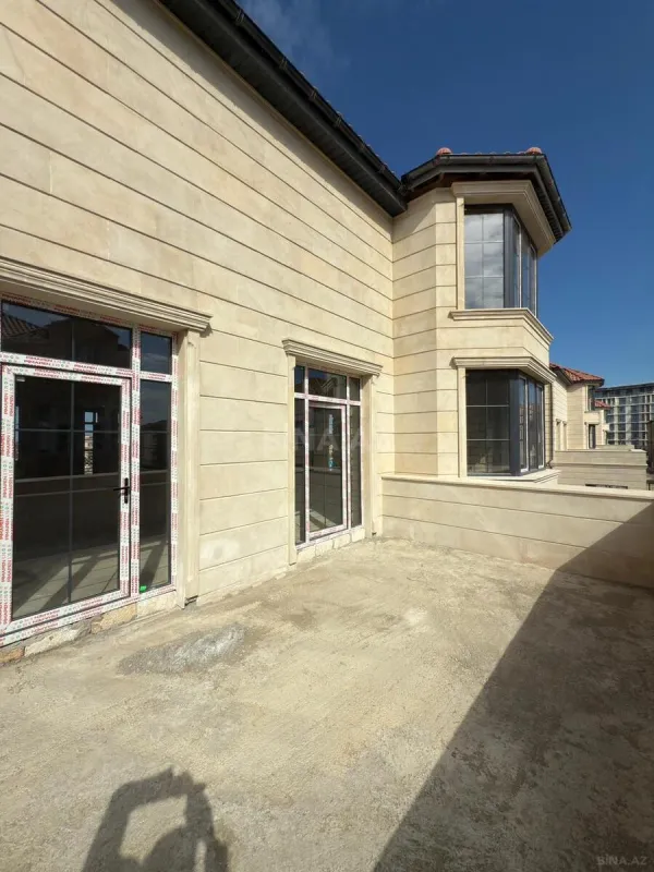 Satılır 9 otaqlı həyət evi 460 m²