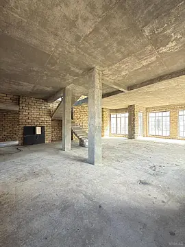 Satılır 9 otaqlı həyət evi 460 m²