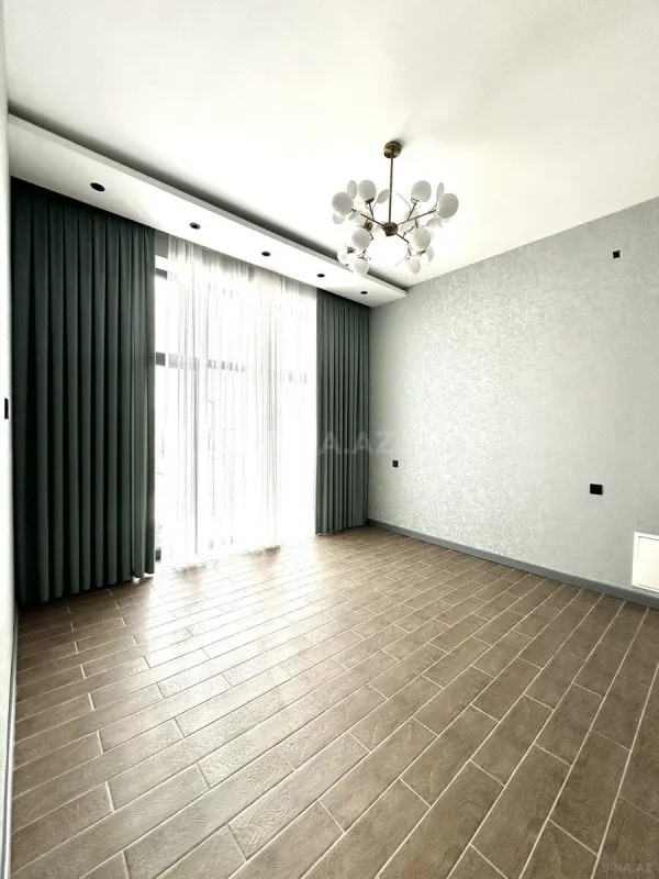 Satılır 5 otaqlı həyət evi 200 m²