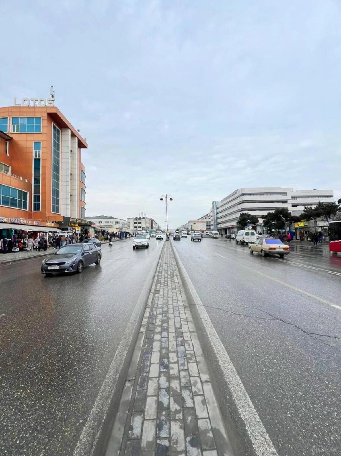 Kirayə verilir obyekt 250 m²