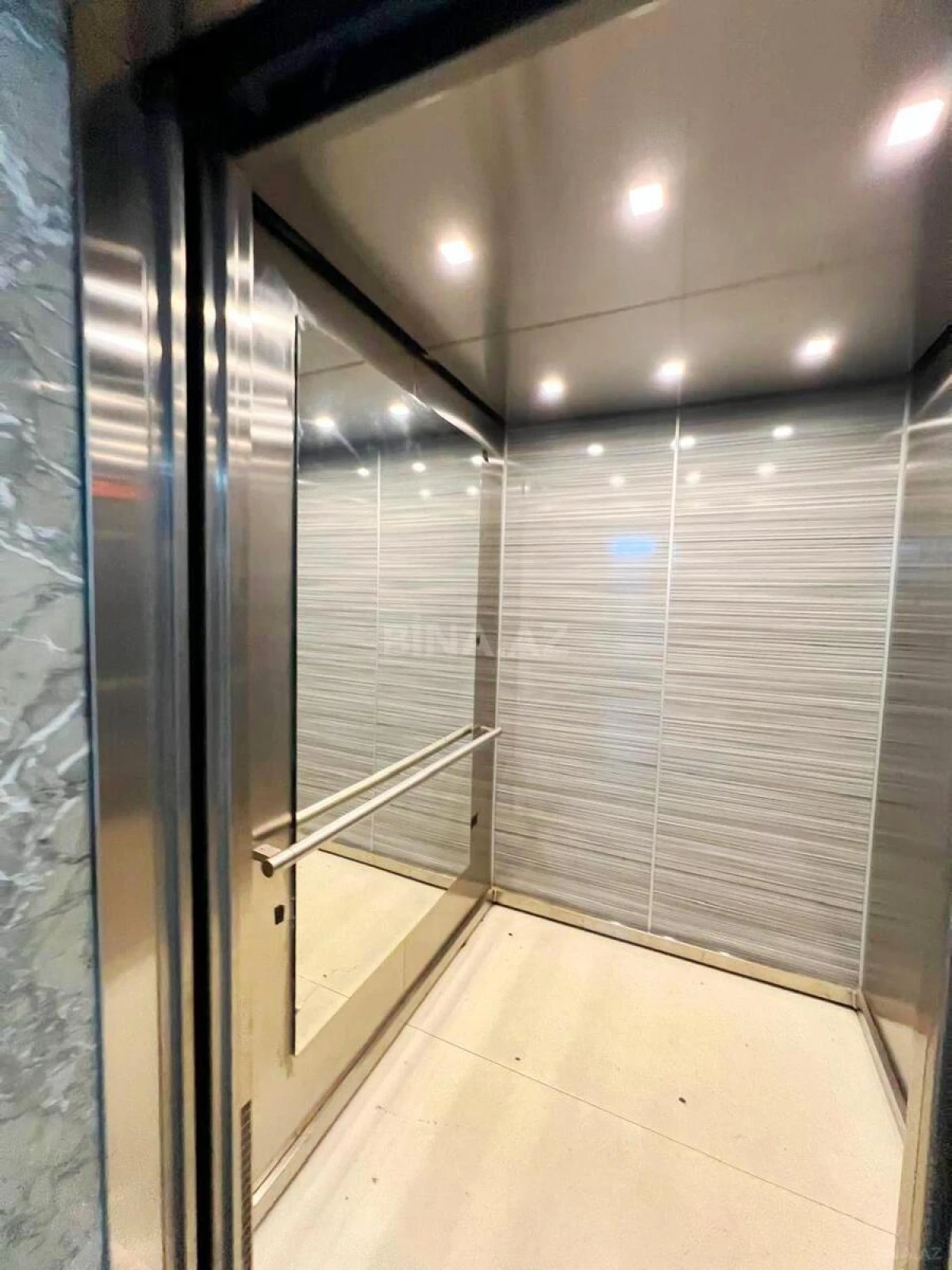 Kirayə verilir obyekt 250 m²