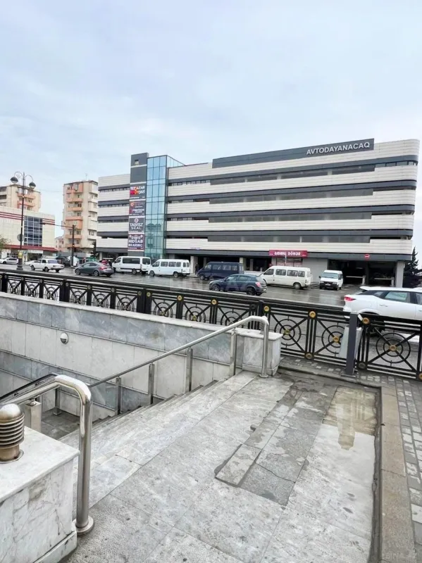 Kirayə verilir obyekt 250 m²