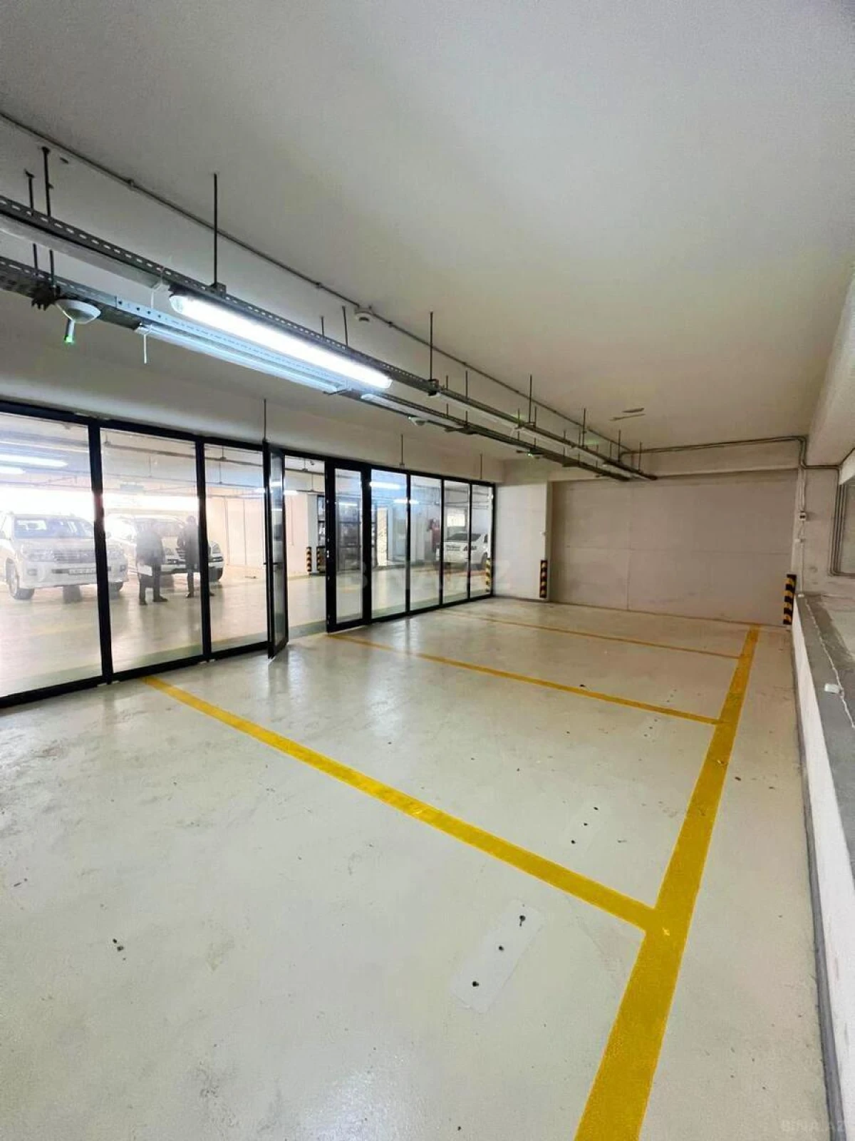 Kirayə verilir obyekt 250 m²