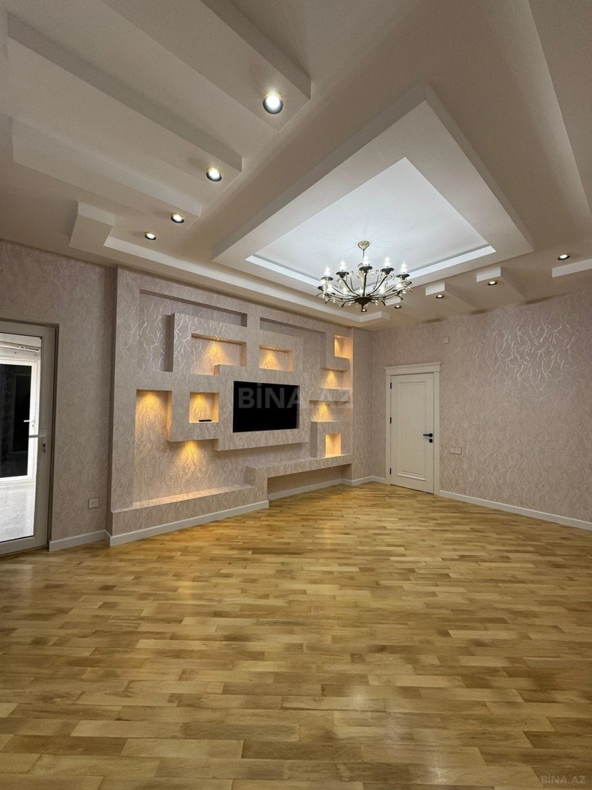 Satılır 3 otaqlı mənzil 106 m²