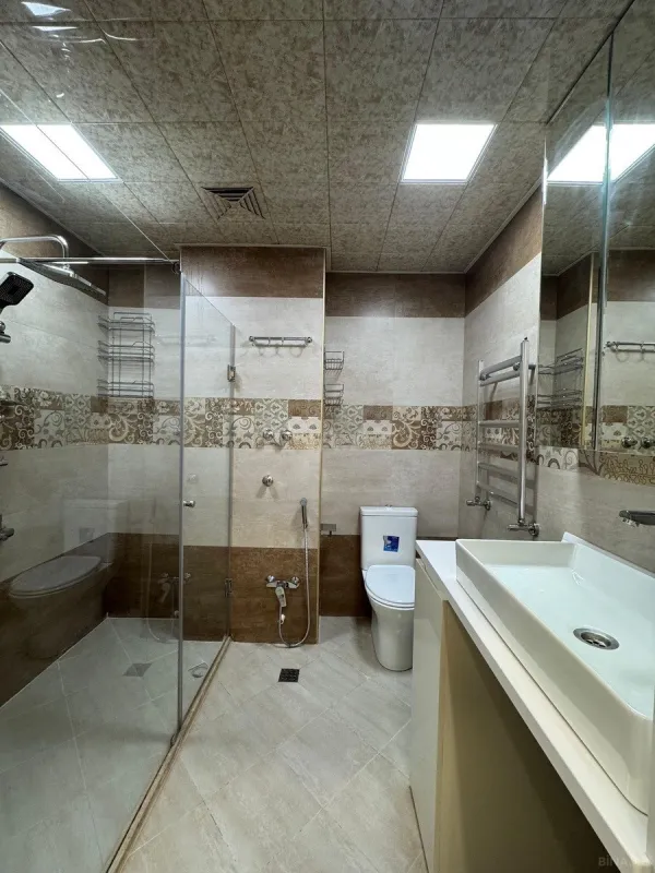 Satılır 3 otaqlı mənzil 106 m²