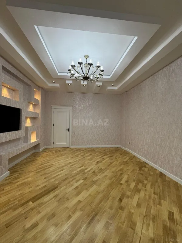 Satılır 3 otaqlı mənzil 106 m²