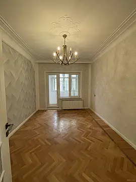 Satılır 4 otaqlı mənzil 100 m²